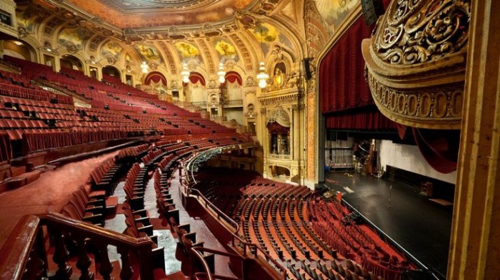 Chicago Theatre